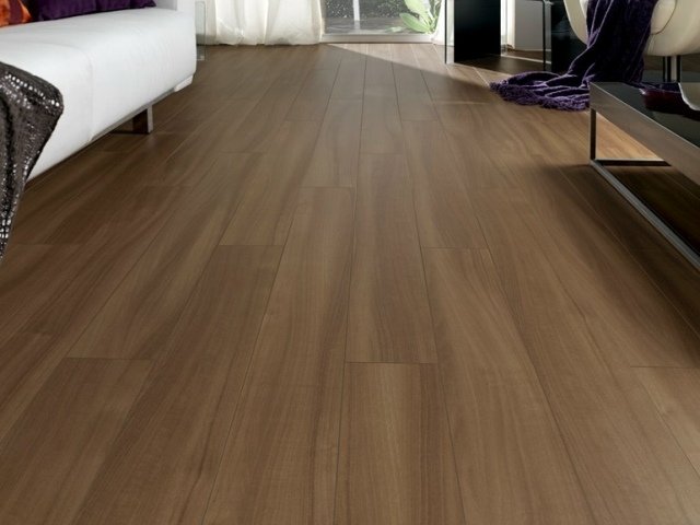 moderné nápady do spálne drevené laminátové podlahy LEGNOPAN moderná spálňová drevená laminátová podlaha LEGNOPAN