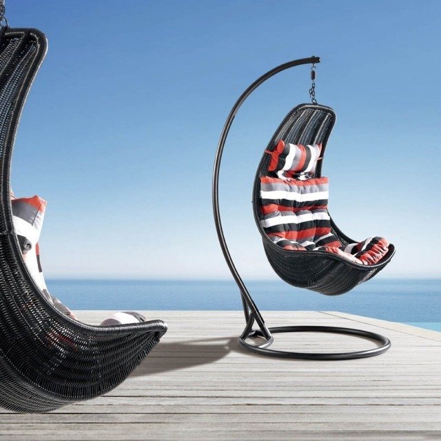 Závesná stolička z čierneho ratanu-kovový rám-zuri nábytok Ratanová závesná stolička-kovový rám-zuri dizajnová terasa k bazénu