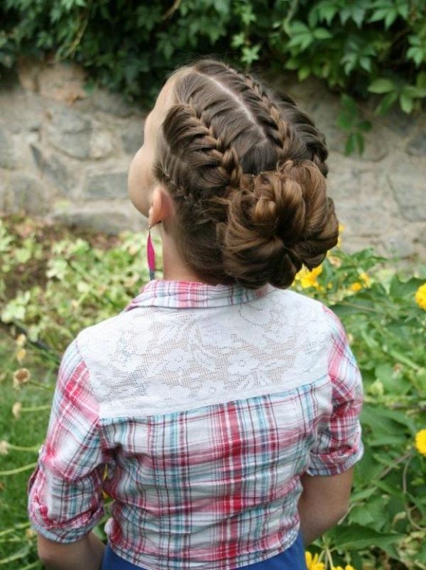 Účes pre oficiálne príležitosti uzly-účesy-25-kreatívne-účesy-nápady