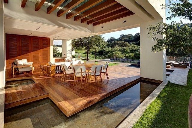 nápady na terasu, drevená strecha, jedálenský kút, salónik