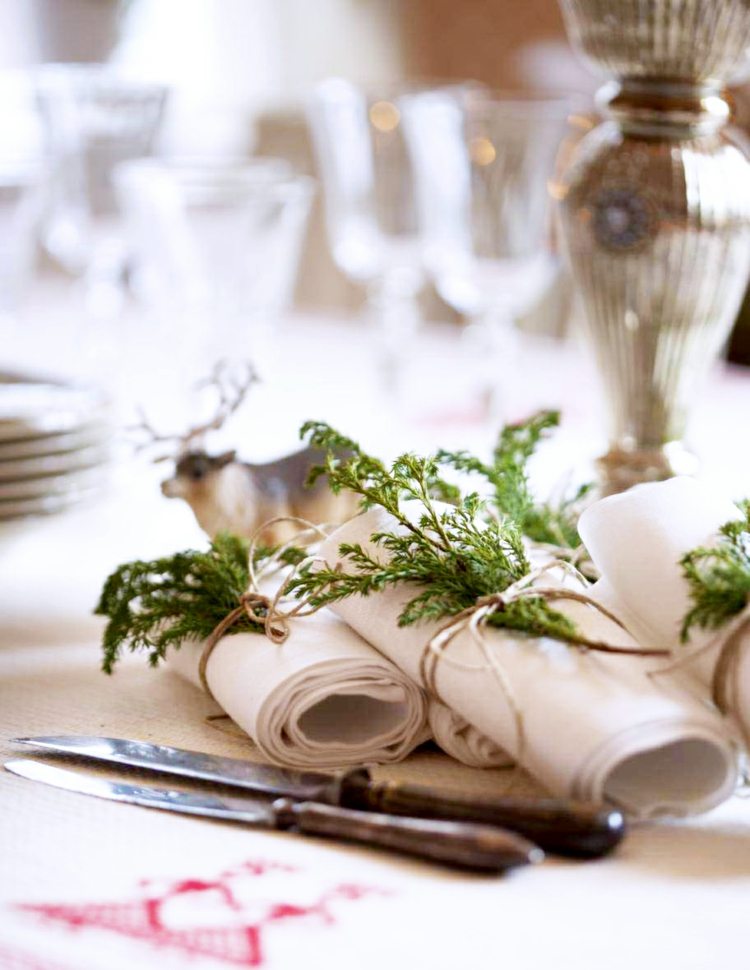 nápady vianočná výzdoba obrúsková priadza vždyzelená jednoduchá elegantná