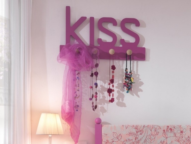 ružový-šatník-maedchenzimmer-reťazcový úložný priestor-Dearkids