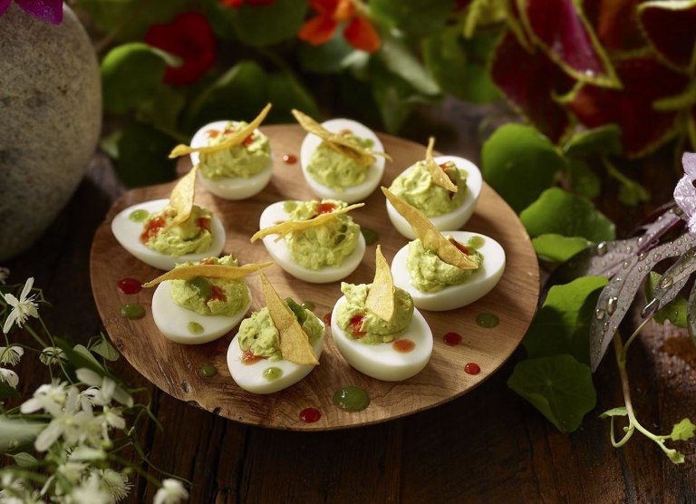 Ruské vajcia s príchuťou avokáda quacamole bez majonézy