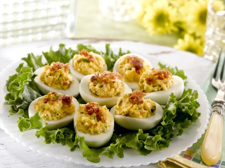 Recept na ruské vajcia kyslá uhorka