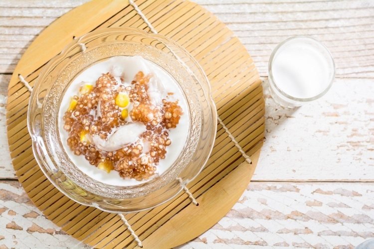 Ryžové mlieko tapioka s mangom