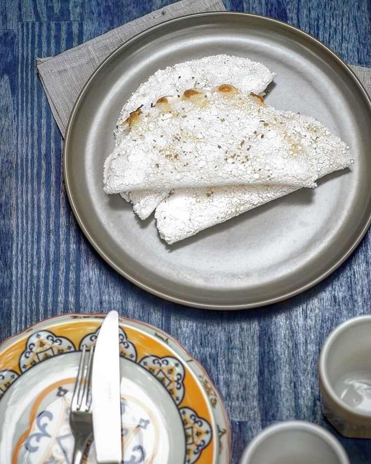 Brazílske palacinky vyrobené z tapiokového škrobu a vody