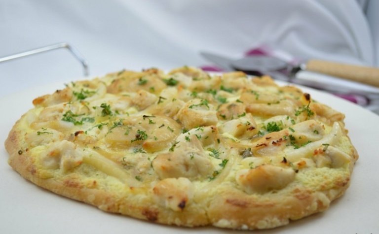 Pripravte si pizzu s Thermomix thermomix recepty pizza nápad cesnak kura morské plody korenie