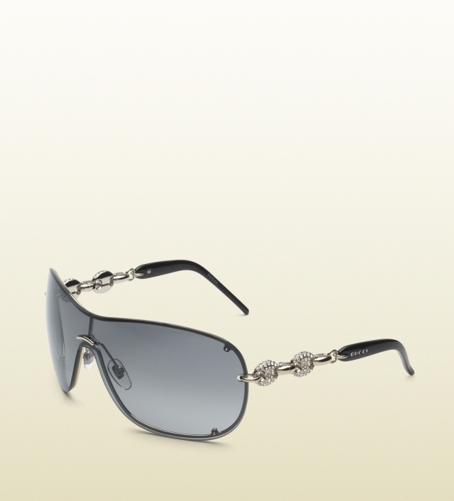 Letec v dámskom štýle s ozdobou na spánkoch letec-model-gucci-leto-2014-modrý-kov