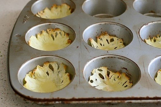 Formu na muffiny použite na ananásové misky Remeslo-nápady-v-kuchyni-muffin-tanier