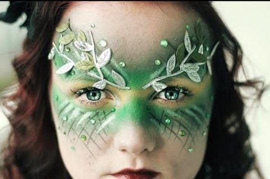 Halloween tvorí deti lesná víla zelená myšlienka Halloween makeup deti lesná víla zelený nápad