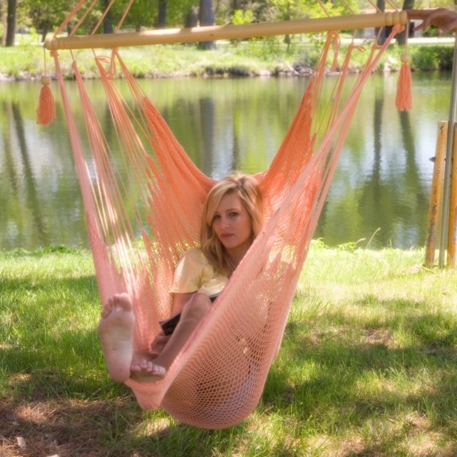 Farebná plocha trávnika vyberte triky s tipmi na rieku