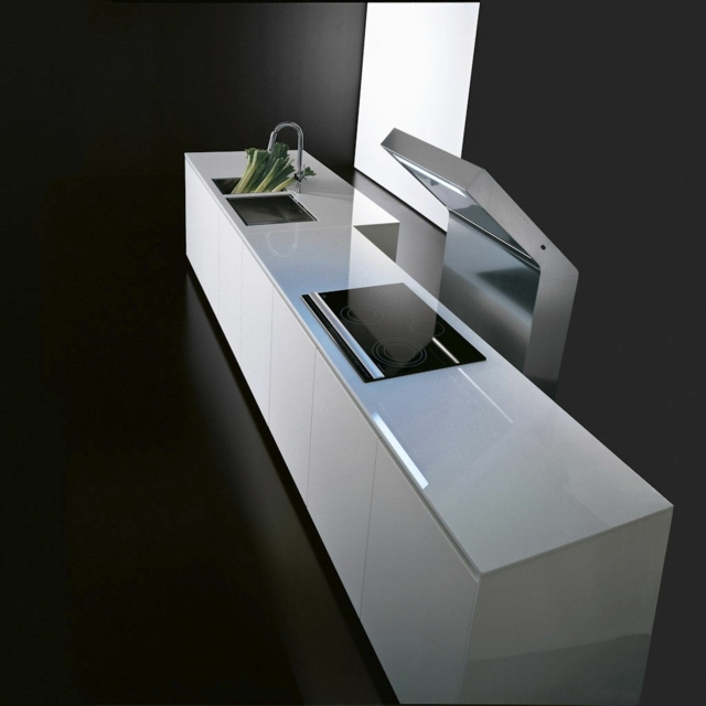 moderný kuchynský ostrovček s vysokým leskom štýlový biely pult bez úchytiek Kuchynský ostrovček štýlový biely pult bez rukovätí minimalistický