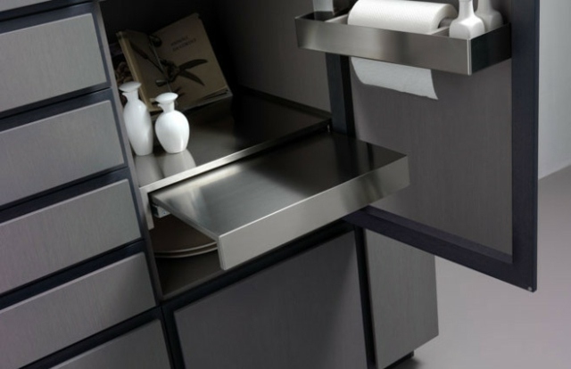 Nerezové detaily moderný kuchynský úložný priestor bezúchytkové skrinky Úložný priestor v kuchyni Príslušenstvo k dverám skrinky