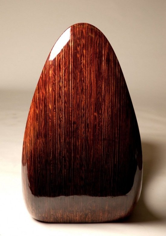 Zadný luxusný model moderných kresiel vyrobených z dreva