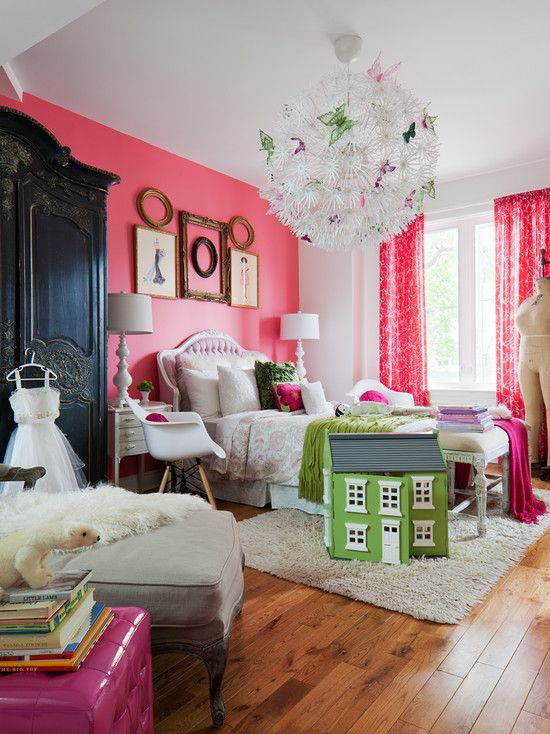 návrh miestnosti pre dospievajúce dievčatá ružové steny-luster motýle