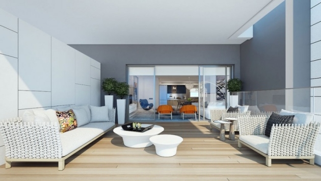 krytá terasa-zariadenie-steny-panely-biela-sivá-maľovaná-interiér-steny-nábytok