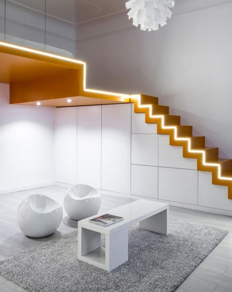 nepriame-LED-stropné-osvetlenie-integrované-schody