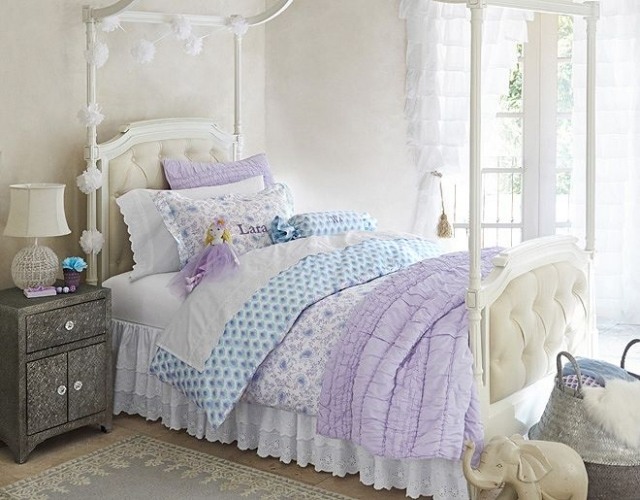 vzorovaná-prikrývka-orgován-jemný-dizajn-dievčatá-izba-posteľ s baldachýnom