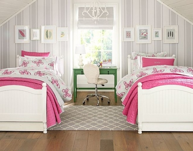 zariaďovanie detskej izby-nápady-súrodenci-dievčatá-stenové-pásy-sivé