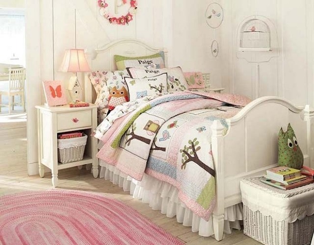 útulné-periny-milujúce-detaily-farebné-kombinácie-dievčatá