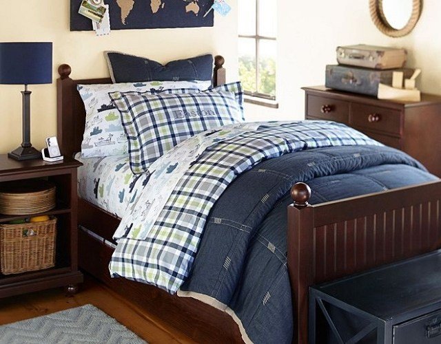 detský nábytok-klasický-jednoduché-tvary-chlapčenská izba-kráľovská modrá