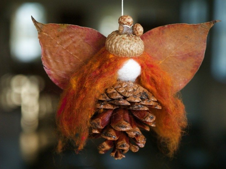 drotár lístie víla jeseň ručné práce príves pštrosie šišky žaluď plsť