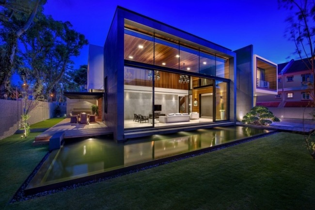 úchvatný v noci dom snov posuvné sklenené dvere ohromujúca v nočnej záhrade dobre vybraná