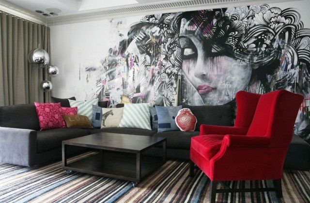 dizajn steny s tapetou v obývacej izbe abstraktná tvár ženy nápady na dizajn steny tapeta-obývacia izba-abstraktná-ženská tvár