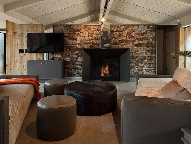 stenový dizajn-kameň-drevo-obývacia izba-šikmá strecha