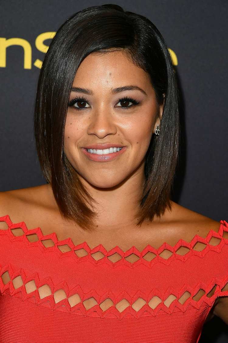 a-line strih bobu dámske bočné delenie stredná dĺžka