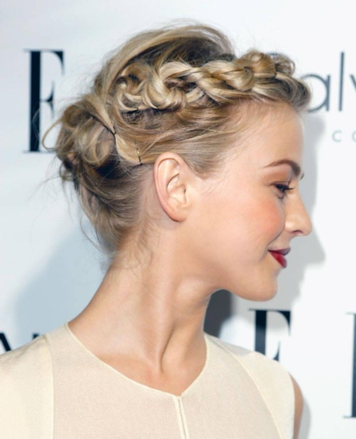 Pletené updo od Julianne Houghovej prom-účes-nápady-updo-vrkoč-julianne-hough