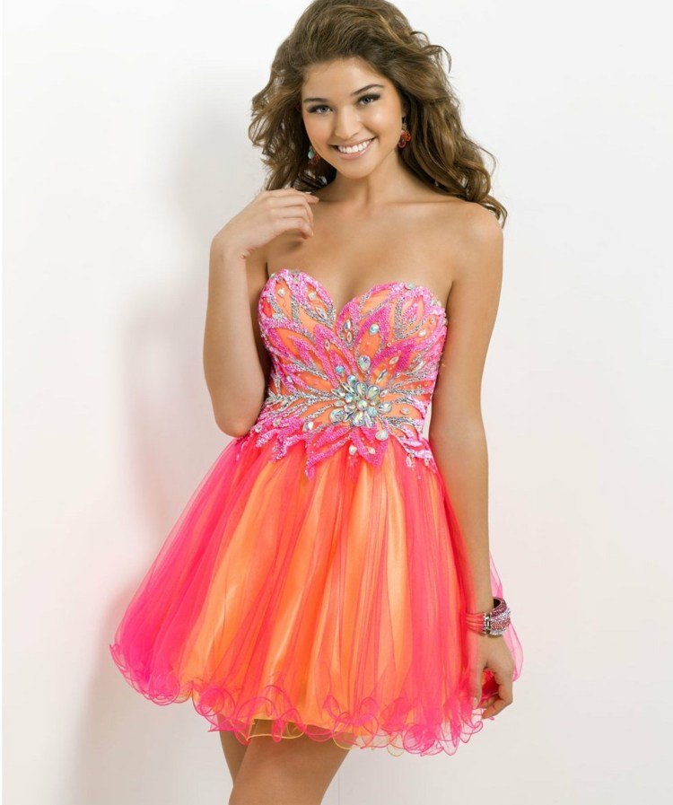 farby exotická oranžová ružová flitrový vzor prsnejšie šaty