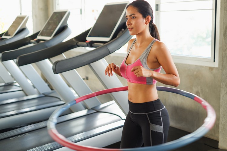 Hula Hoop Cvičenie, ktoré obruč