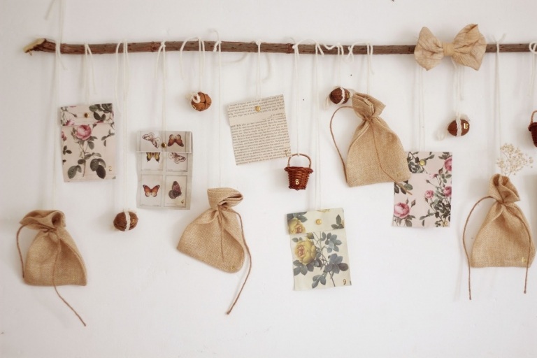 Vintage adventné kalendáre vyrábajú látkové vrecká a obaly z vreciek na noviny a chlieb technológiou obrúskov a zdobia nápady, ako si ich vyrobiť