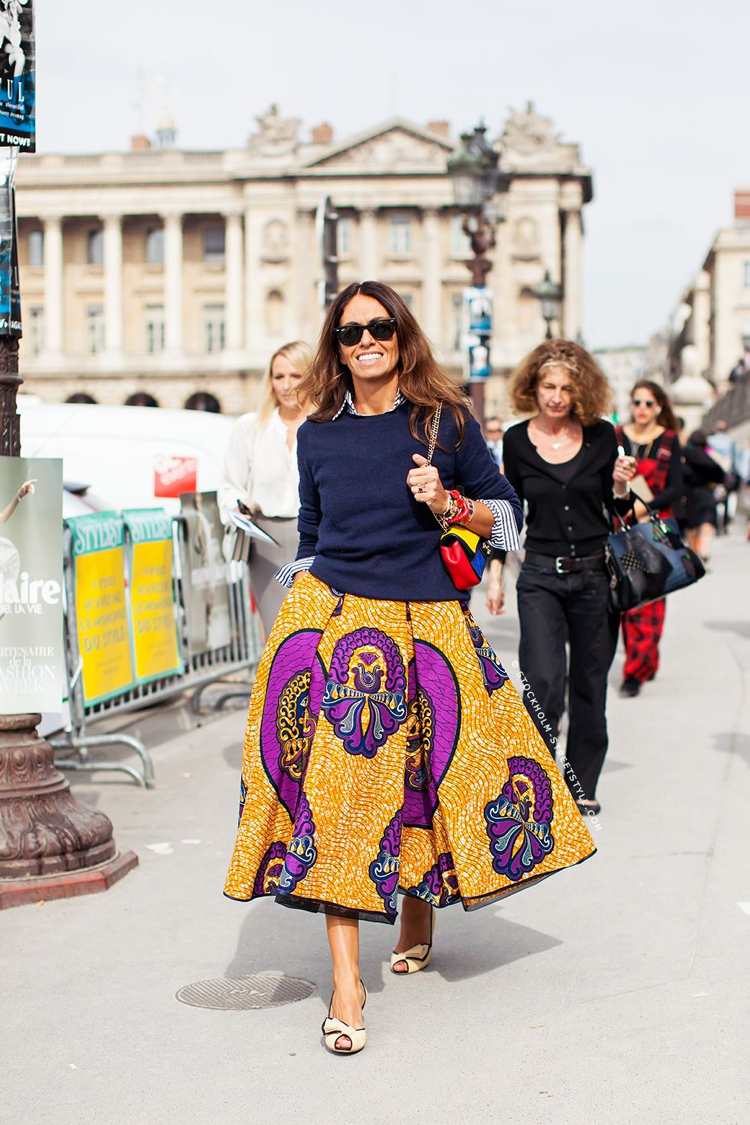 africká móda farebná sukňa blúzka obyčajná farba purpurová žltá veľký vzor