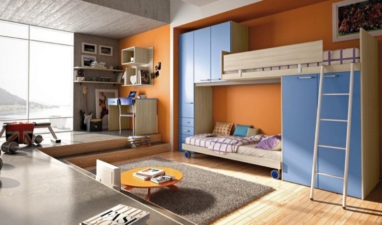 Schodisko do poschodovej postele z javorového nábytku