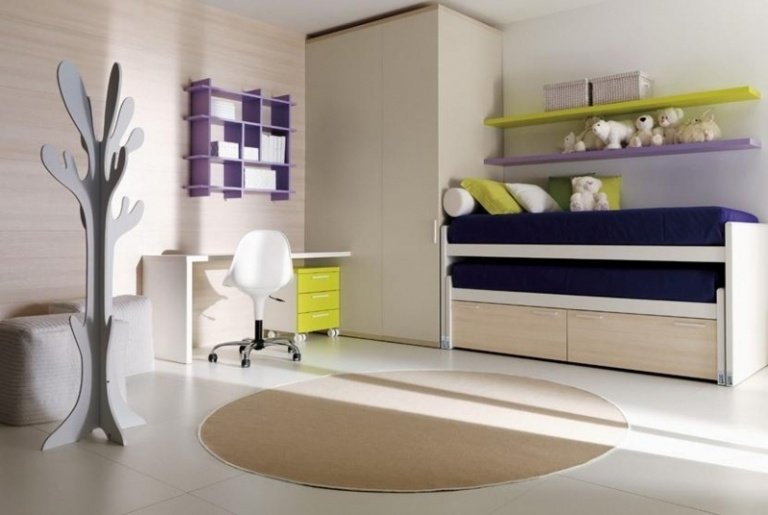 Javorový nábytok-skriňa-háčiky-posteľ zásuvka-poschodová posteľ