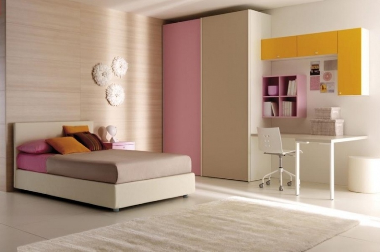 Javorový nábytok-šatník-ružovo-žltá-detská postieľka-dievča