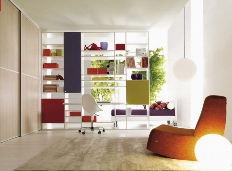 Stenový policový systém z javorového nábytku šatníkový stôl