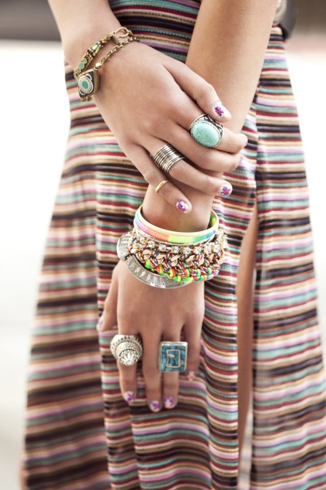 doplnky pre ženy-náramky prstene-štýl boho-šaty pruhované doplnky pre ženy nápady moderné prstene-štýl boho-šaty pruhované