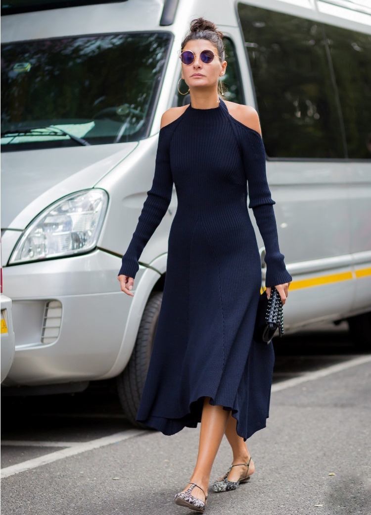 Aktuálna-módna-vystrihnutá-plecia-čierna-dlhá-plochá obuv