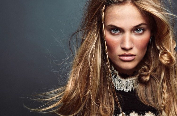 Trendy letných účesov-boho-mini-hrnce-dlhé-vlasy