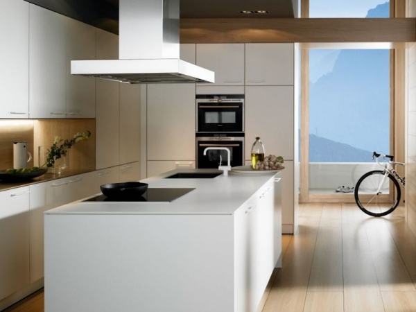 Jednoduché nápady na plánovanie kuchyne biely kuchynský pult