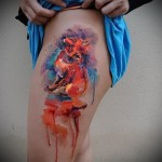 vörös róka a lábán egy lány számára - akvarell tetoválás fotó