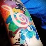 magaskulcs és pálca a kezén - akvarell tetoválás fotó