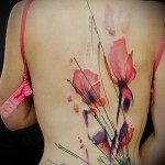 virágok az egész hátán - tetoválás akvarell fotó
