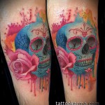 koponya és rózsa - tetoválás akvarell fotó