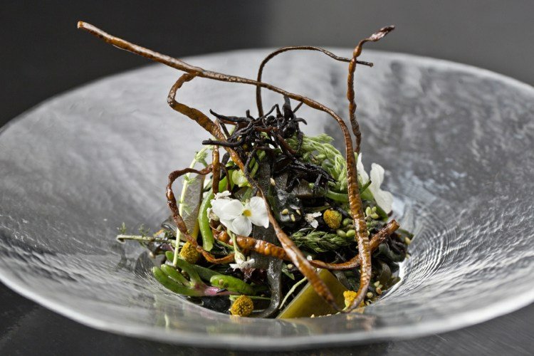 šalát z morských rias recept wakame hijiki morský šalátový dresing čierny sezam