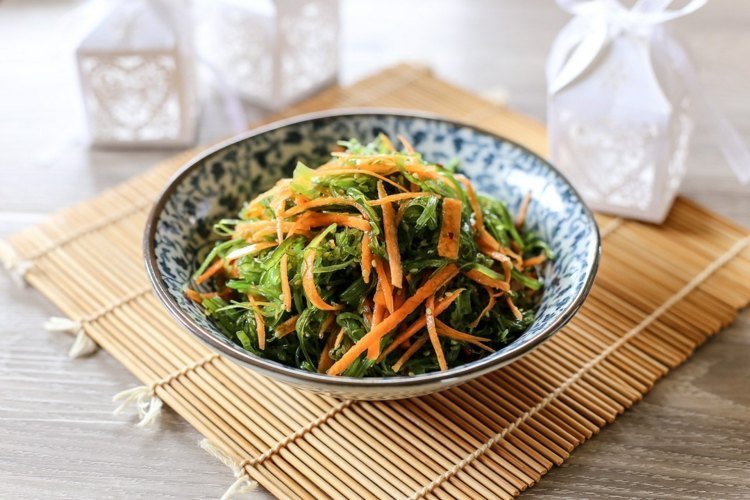 šalát z morských rias recept wakame zdravý dresing mirin sójová omáčka