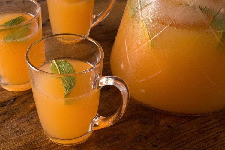 Rýchlo pripravte koktaily z exotického ovocia Ovocné koktaily pripravujú rýchle recepty